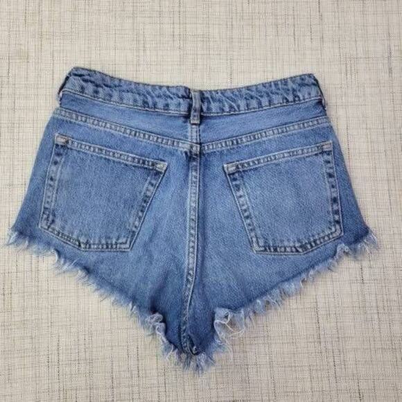 Topshop Moto Kiri Women's Blue Denim Frayed‎ Hem Jean Short Size 6 - Picture 7 of 7